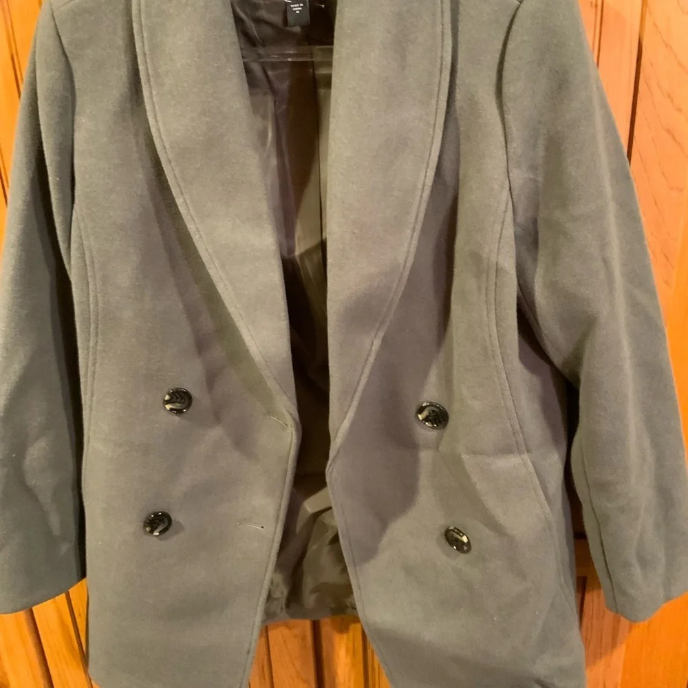 Bernardo Double-Breasted Gray Pea Coat - Picture 4 of 7